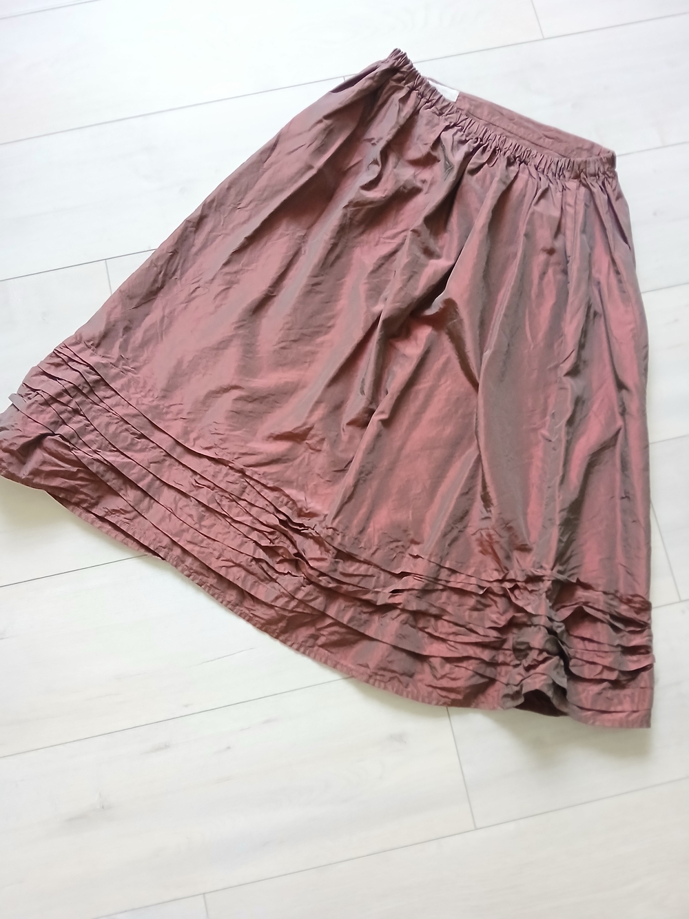 Vintage Krista Larson 100% silk Skirt,USA, burgandy, S-M-L, mint